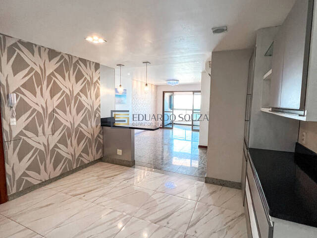 #861 - Apartamento para Venda em Vila Velha - ES