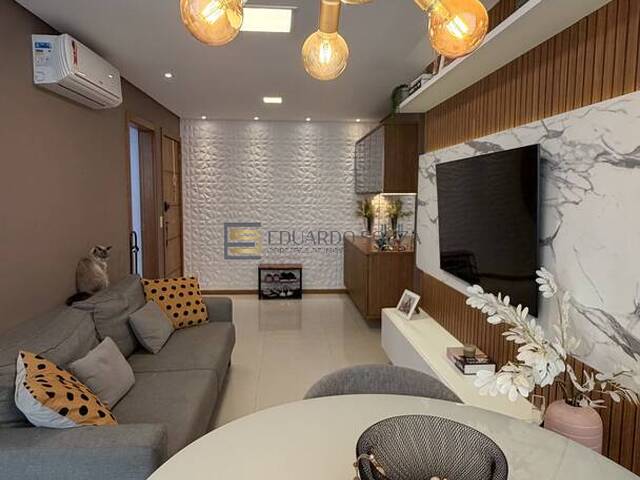#882 - Apartamento para Venda em Vila Velha - ES