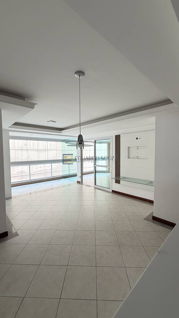 Apartamento, 3 quartos, 160 m² - Foto 2